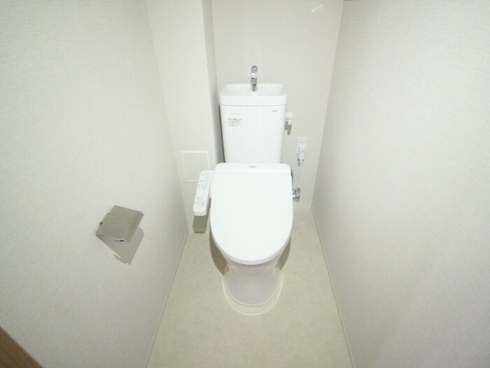 トイレ ﾛｰﾚﾙｽｸｴｱ健都ｻﾞ･ﾃﾗｽ（512）