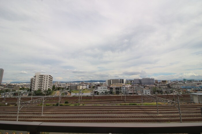 室内からの展望 ﾛｰﾚﾙｽｸｴｱ健都ｻﾞ･ﾃﾗｽ（512）