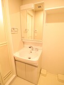 洗面 ﾌｧｰｽﾄﾌｨｵｰﾚ神戸駅前(301)