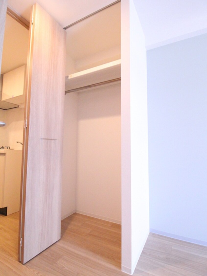 収納 ﾌｧｰｽﾄﾌｨｵｰﾚ神戸駅前(301)