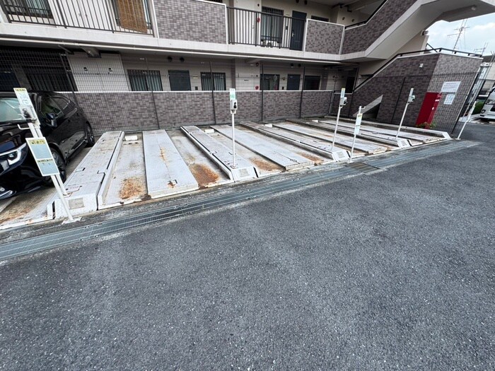 駐車場 ボヌール錦織公園