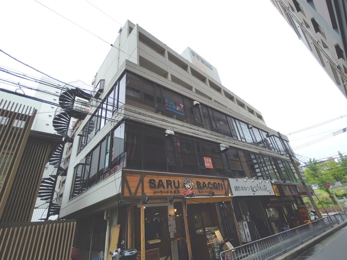 外観写真 江坂パークビル