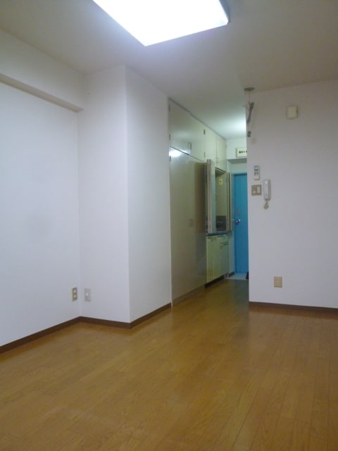 居室 江坂パークビル