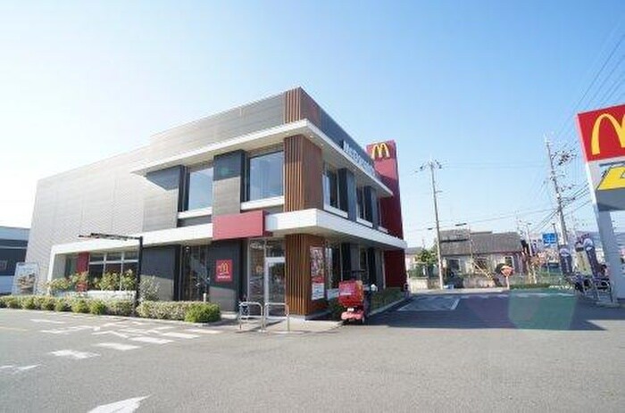 マクドナルド 伊丹荒牧店(ファストフード)まで300m Ｐスマイルカーサ　バラ公園