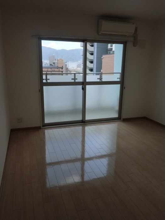 居室 エトワ－ルフィラント