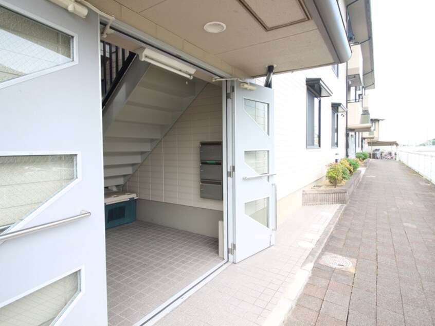 エントランス部分 リオ谷上