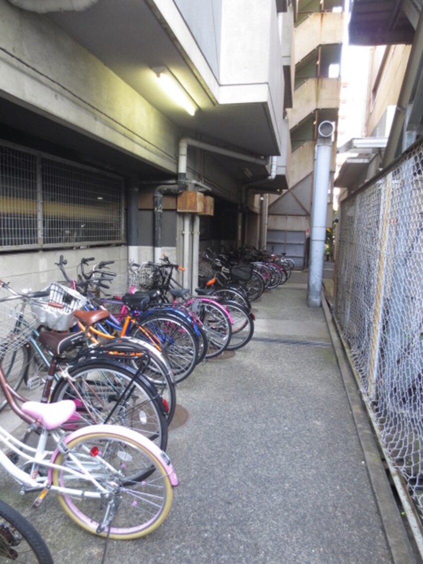 駐輪場 メゾン・ド・ノブレ