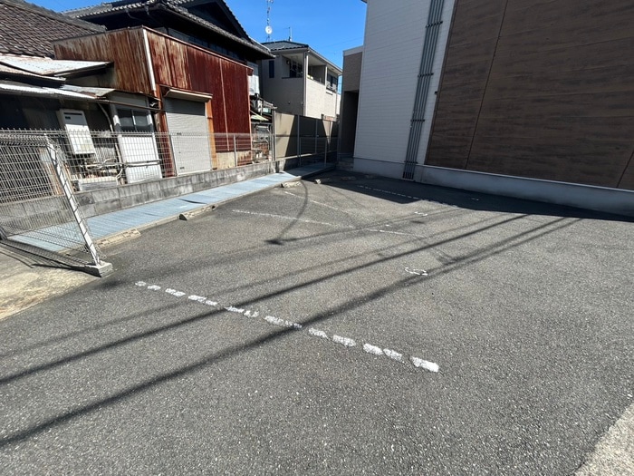 駐車場 ハルカパレス