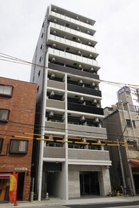 ｸﾘｽﾀﾙｸﾞﾗﾝﾂ難波WEST(301)