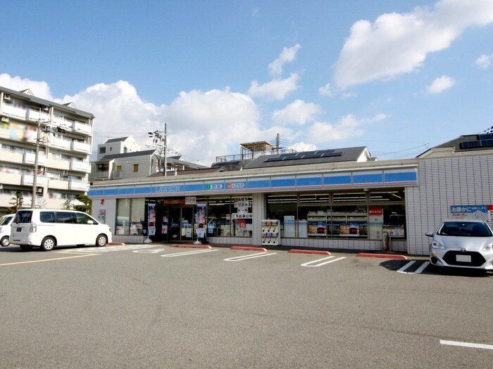 ローソン 池田八王寺二丁目店(コンビニ)まで818m Ｓｍｉｔｈ