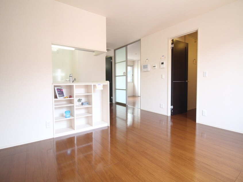 居室 ドルフ東矢倉