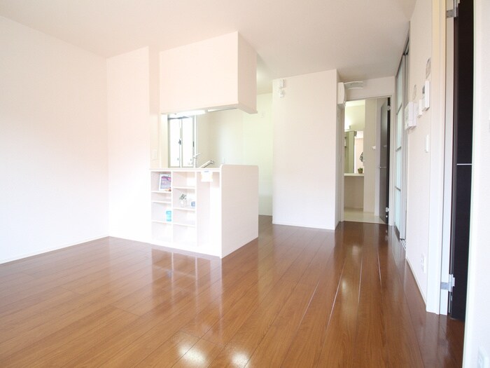 居室 ドルフ東矢倉