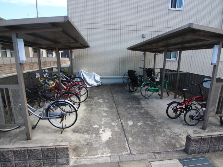 駐輪場 ヴァンサンカン