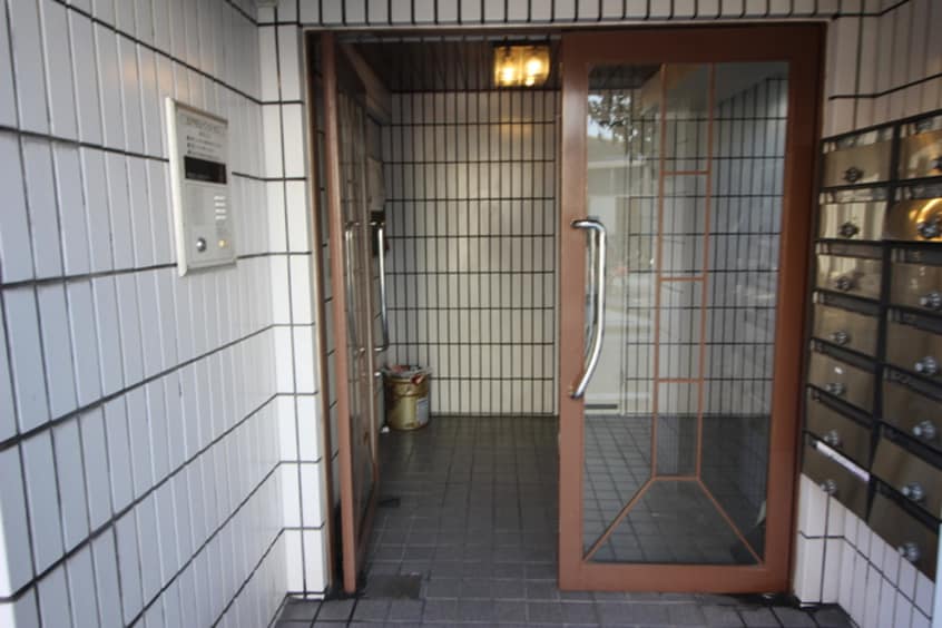 エントランス部分 諸福マンション