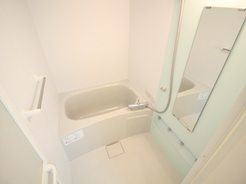 バス／シャワールーム等 Ｆｒｏｎｔ　Ｈｏｕｓｅ　Ａ棟