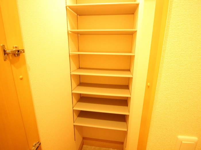 靴箱 Ｆｒｏｎｔ　Ｈｏｕｓｅ　Ａ棟