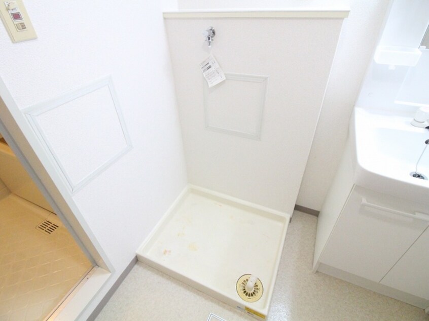 洗濯機置場 ラフォ－レ兵庫