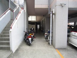 バイク置き場