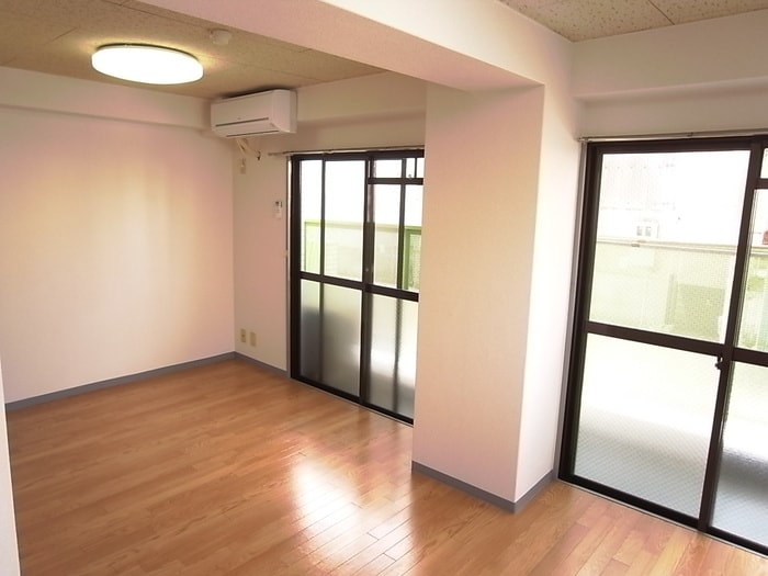 居室 カ－サ上甲子園