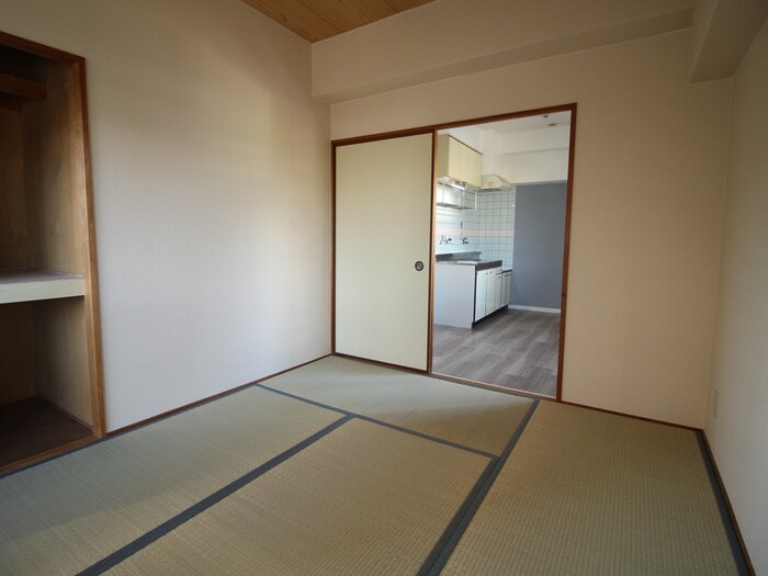 居室 コンホルト公園南