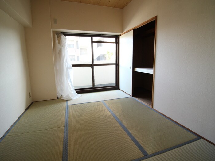 居室 コンホルト公園南