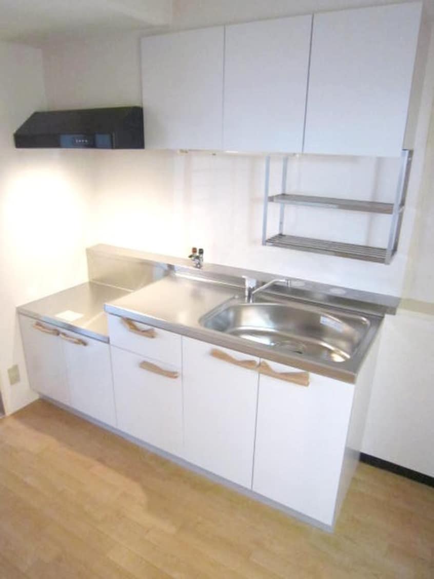 キッチン エリジェール新森