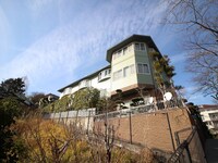 雲雀丘テラスハウスD号