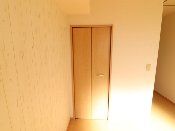 収納 ルミエ－ル