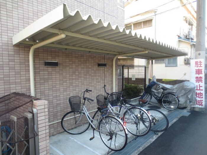 駐輪場 ハイツリベラ