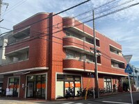 アヴェニール佐藤