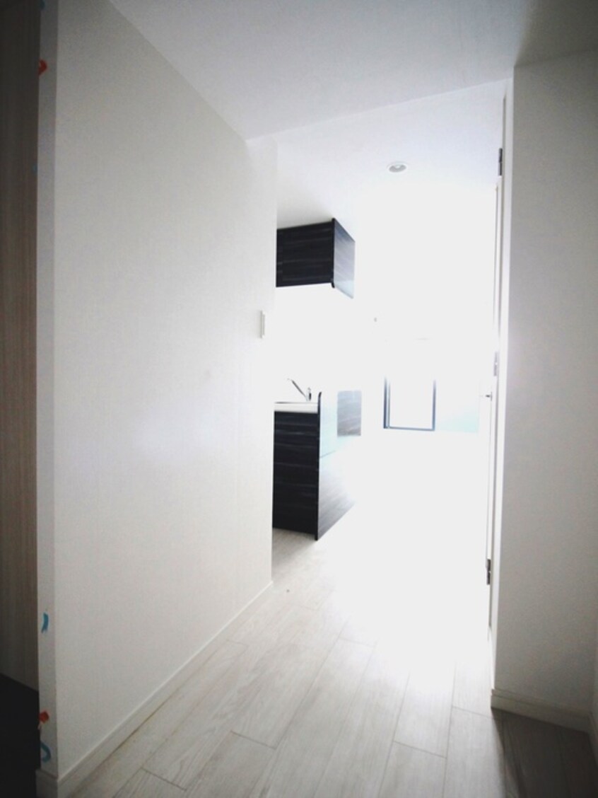 洗濯機置場 ｺﾝﾌｫﾘｱ･ﾘｳﾞ新大阪ＷＥＳＴ