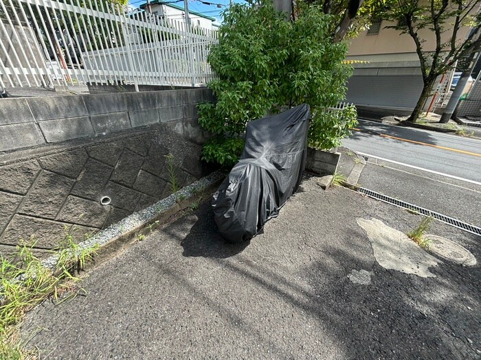 駐輪場 エステートピア桐