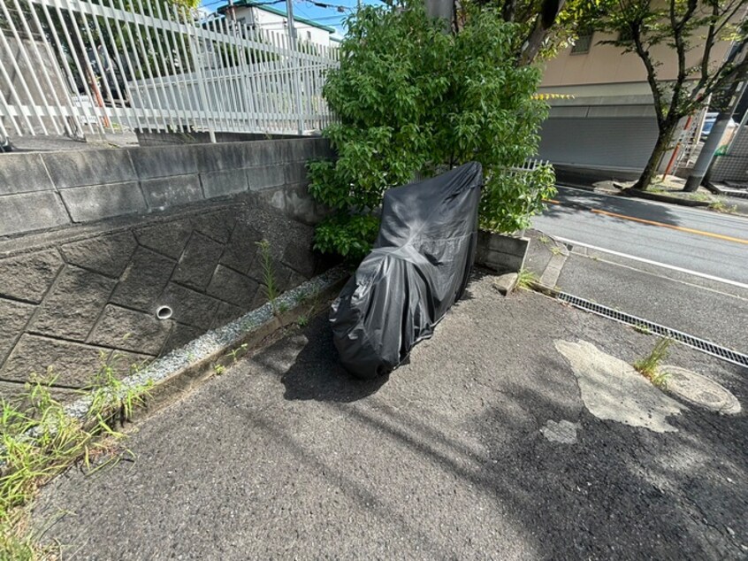 駐輪場 エステートピア桐