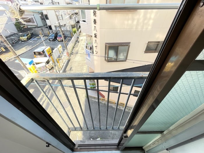 室内からの展望 八坂住地マンション