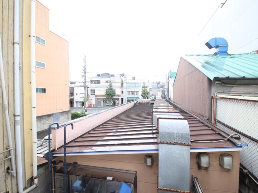 室内からの展望 日比アパート