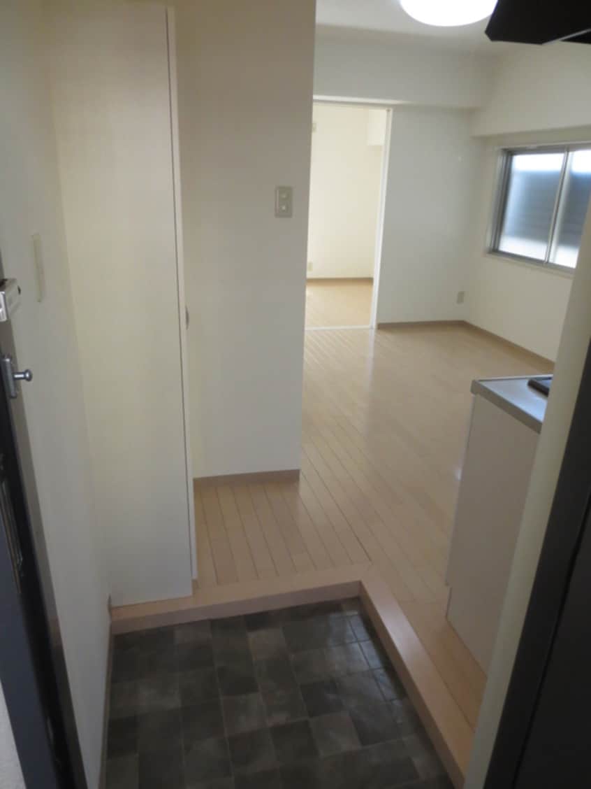 玄関 メティス有馬