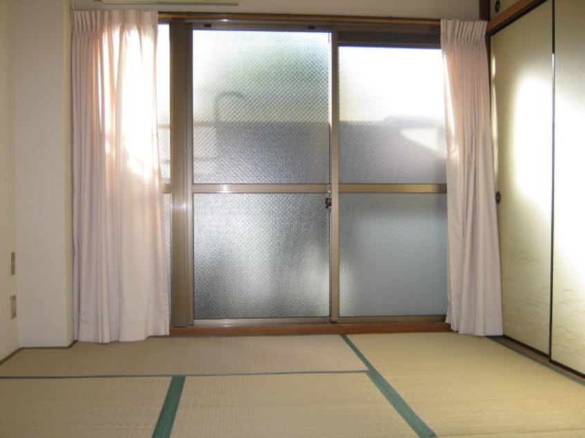 居室 村路マンション