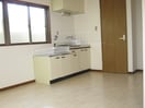 居室 村路マンション