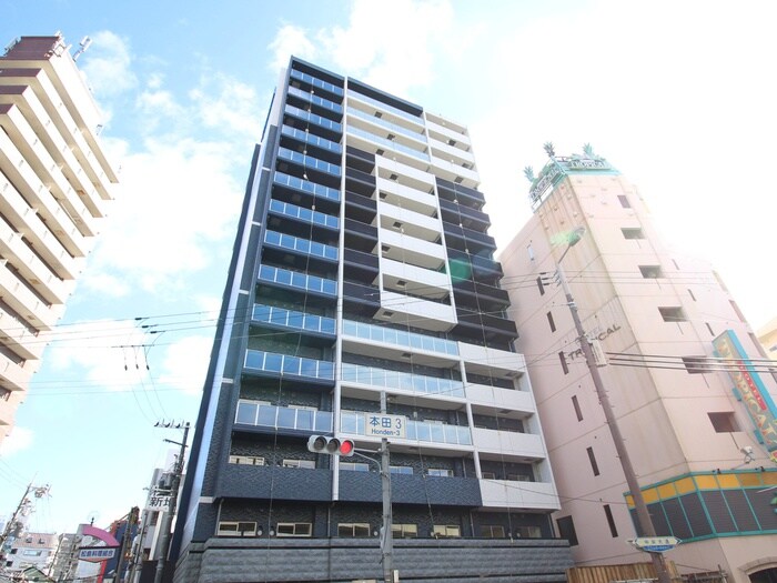 外観写真 ﾌﾟﾚｻﾝｽOSAKADOMECITYｸﾛｽﾃｨ(706)