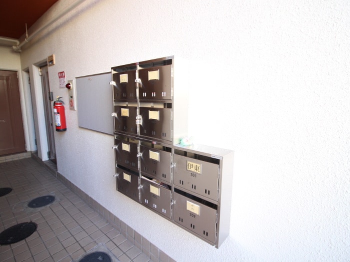 エントランス部分 宮西ﾊｲﾂ