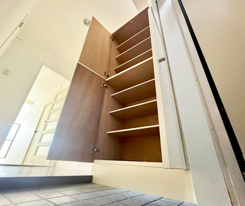 靴箱 ライオンズマンション西明石第５
