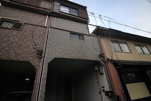 芳野町貸家