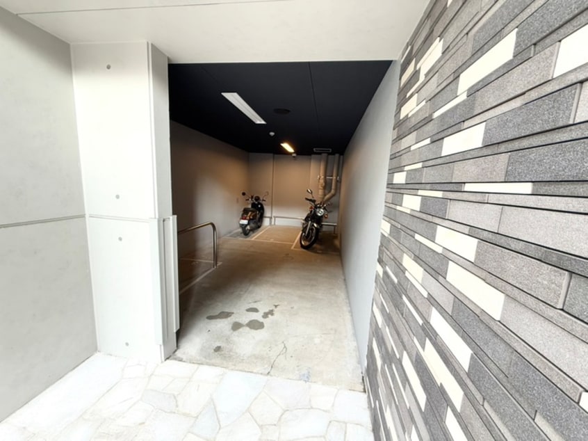 バイク置き場 S-RESIDENCE福島玉川Tres
