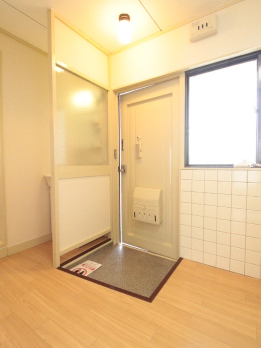 玄関 小阪大発マンション