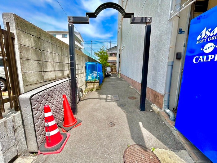 エントランス部分 小阪大発マンション