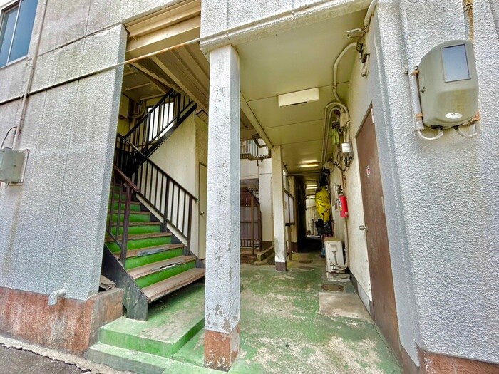 エントランス部分 小阪大発マンション