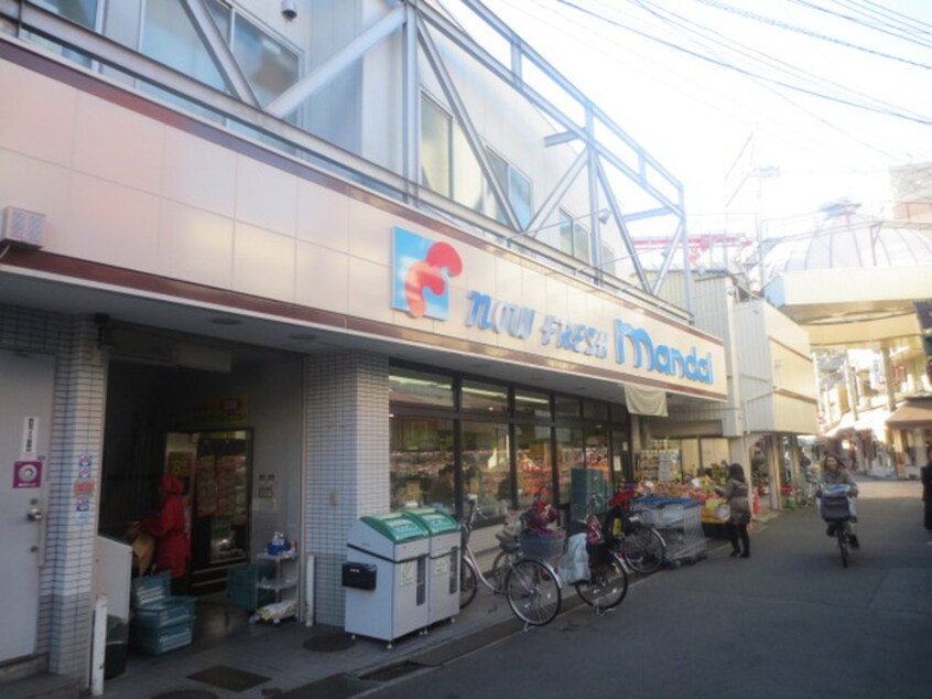 万代 小阪店(スーパー)まで973m 小阪大発マンション