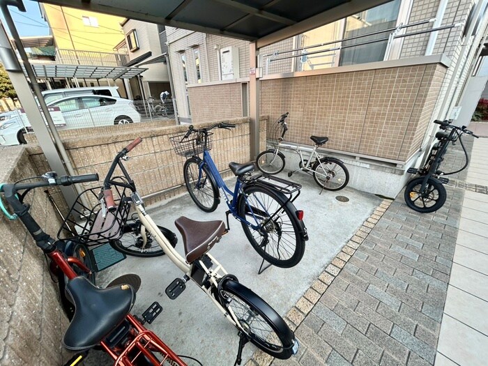 駐輪場 セジュールオッツＴ