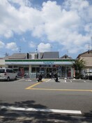 ファミリーマート　堺榎元町店(コンビニ)まで400m ハイツルフレ