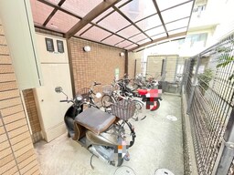 バイク置き場